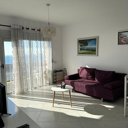Sea View Apartment Влёра Экстерьер фото