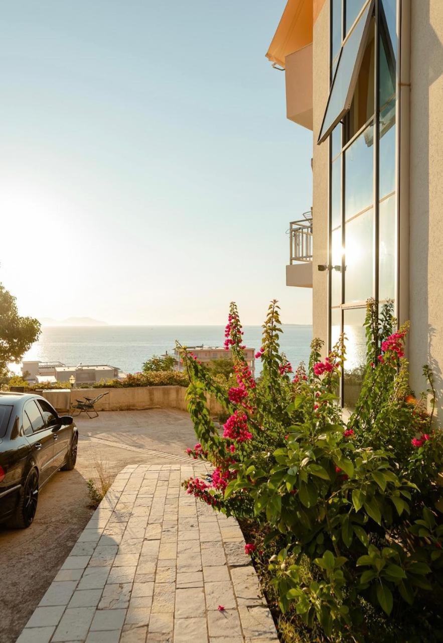 Sea View Apartment Влёра Экстерьер фото