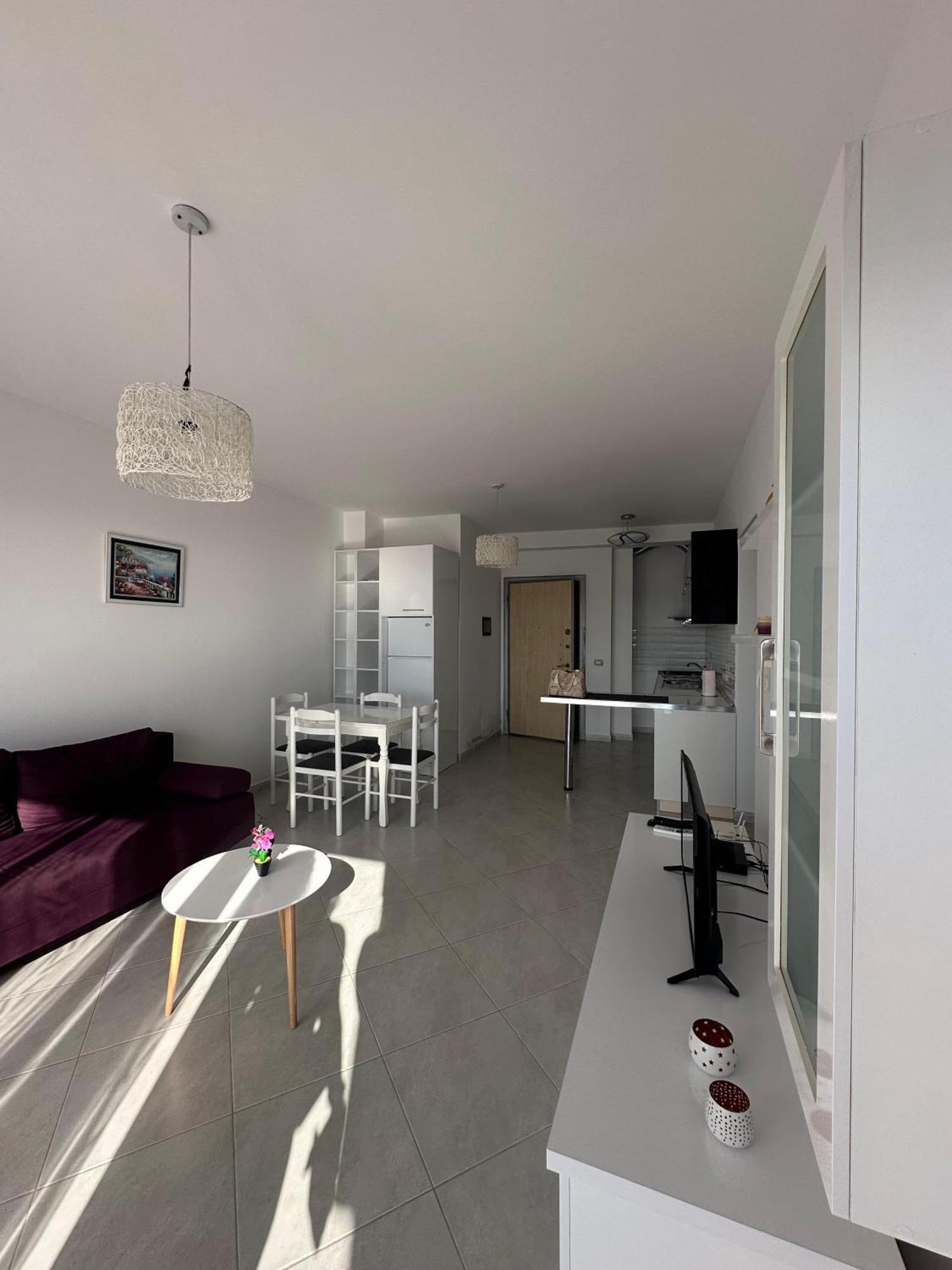 Sea View Apartment Влёра Экстерьер фото