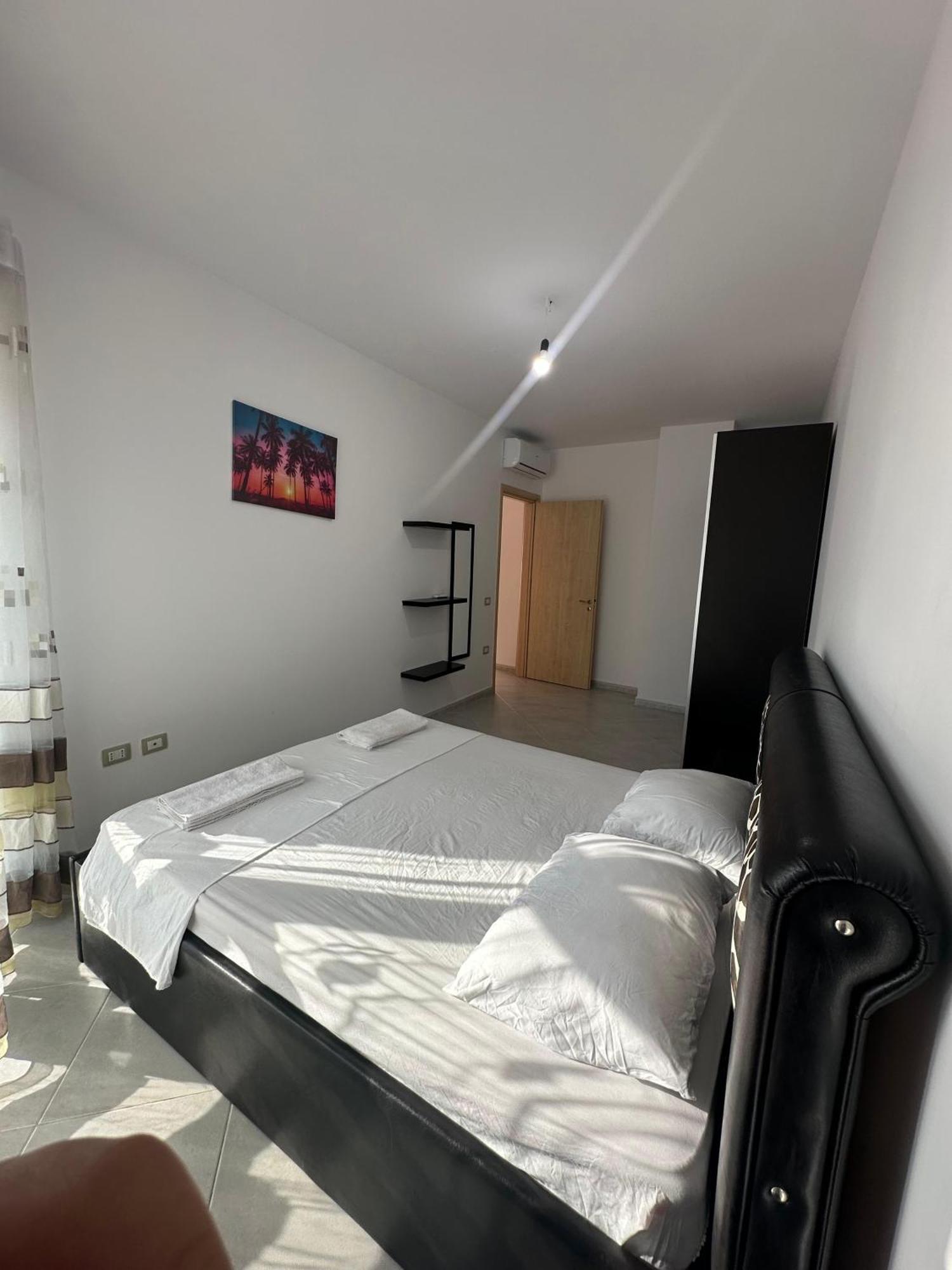 Sea View Apartment Влёра Экстерьер фото