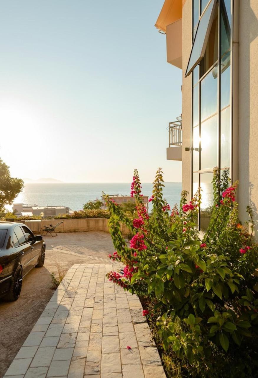 Sea View Apartment Влёра Экстерьер фото