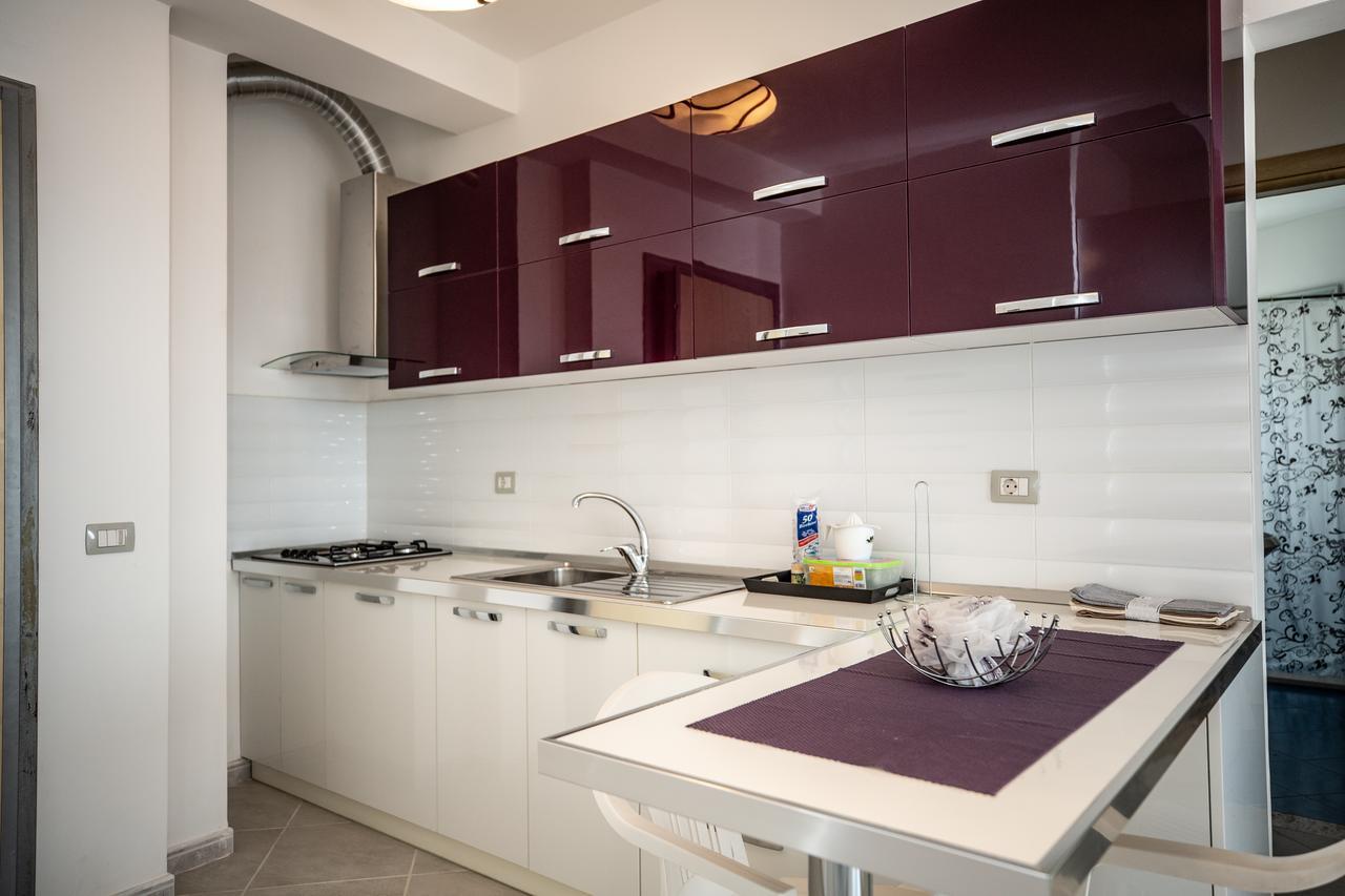 Sea View Apartment Влёра Экстерьер фото