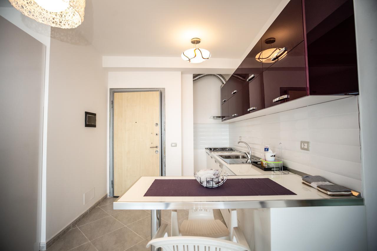 Sea View Apartment Влёра Экстерьер фото